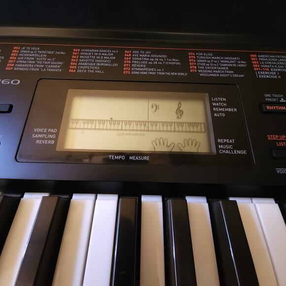 Casio Lk-160 Electric Piano Keyboard 61 key 400 Built-in Tones W/ Power Adapter - Picture 4 of 12